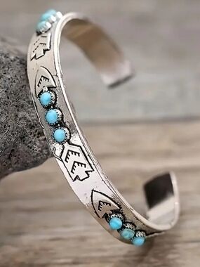 NWOT Turquoise Accent Silver Cuff Bracelet - Women Jewelry